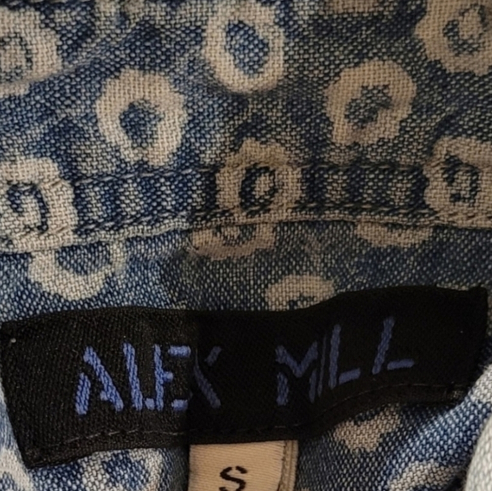 Alex Mill Denim Button-Front Western Shirt in Medium Blue - Picture 6 of 7
